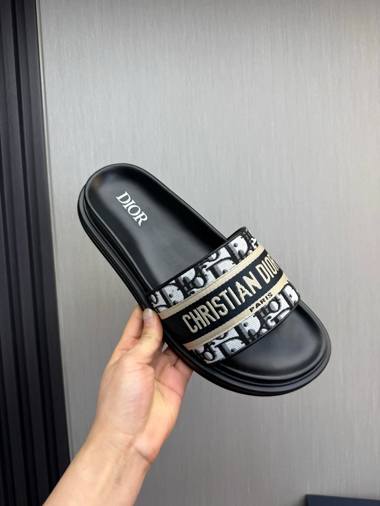 Men's shoes 260💰 Dior. Men's slippers🩴Official website 1:1 production 38-45 size 45 46 🉑️Customized original material shipped✅